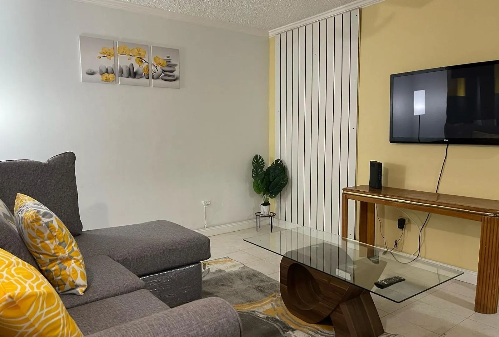 Reas Cozy Suite Niger Corner