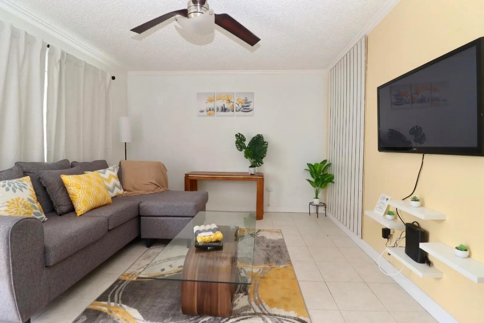Reas Cozy Suite Niger Corner